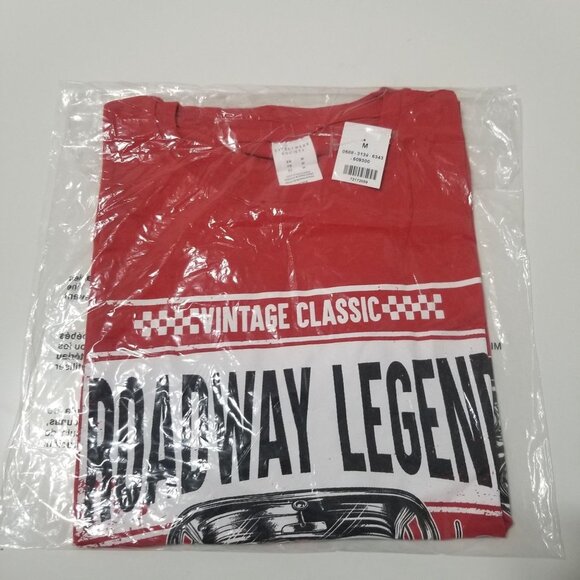 NWT STREETWEAR SOCIETY Roadway Legend Graphic Boyfriend T-Shirt Size M Color Red - Picture 5 of 7